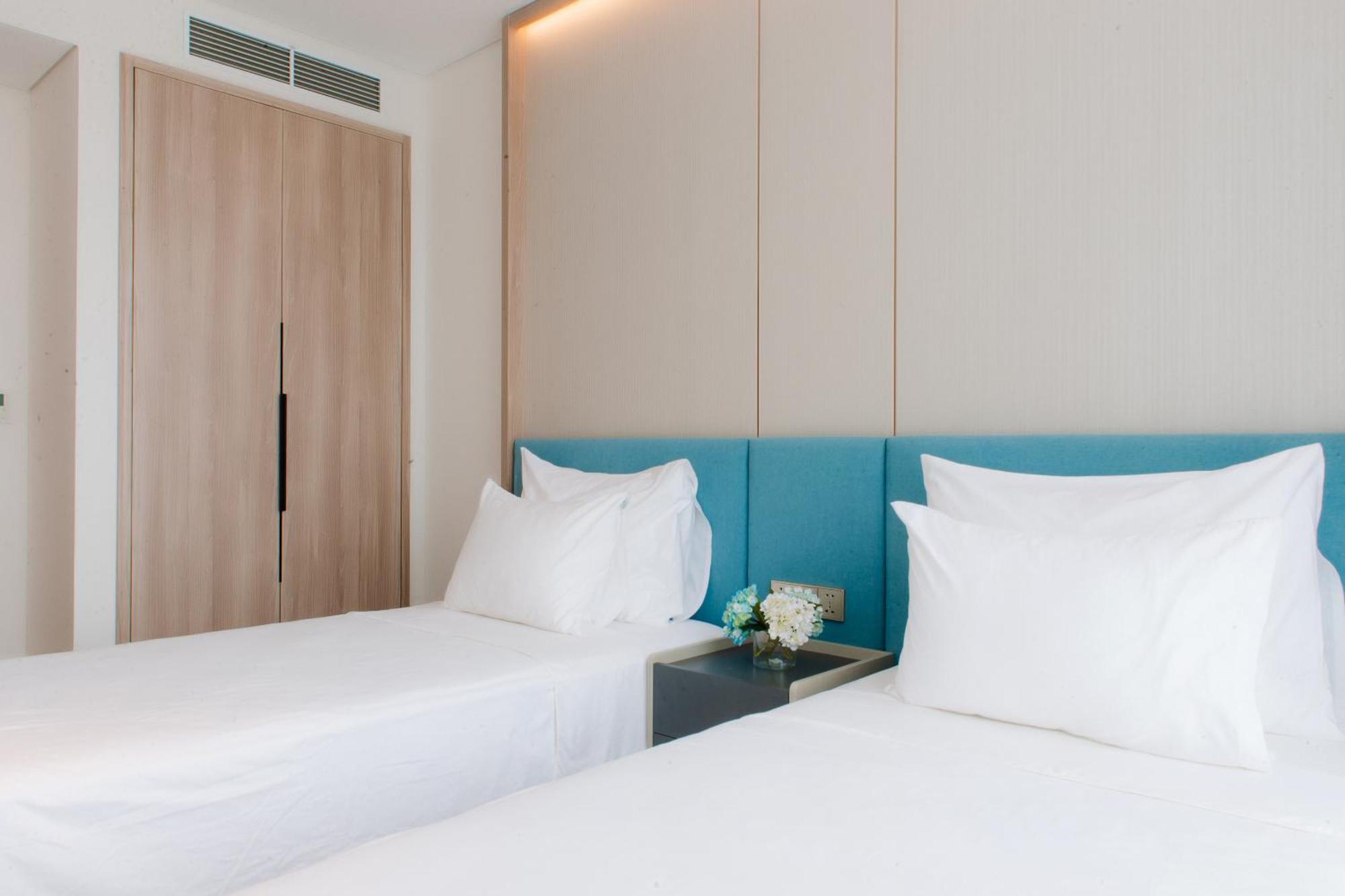 A La Carte Ha Long Apartment By The Beach 외부 사진