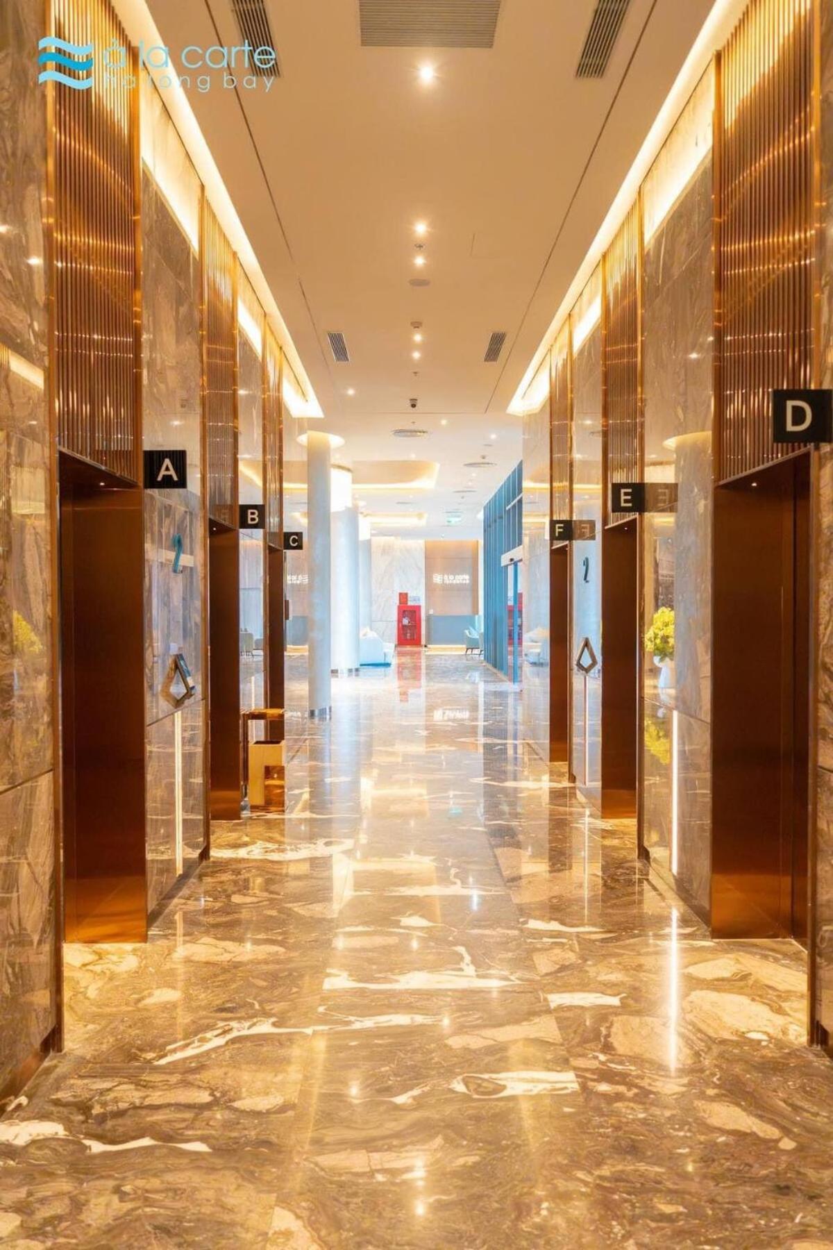 A La Carte Ha Long Apartment By The Beach 외부 사진