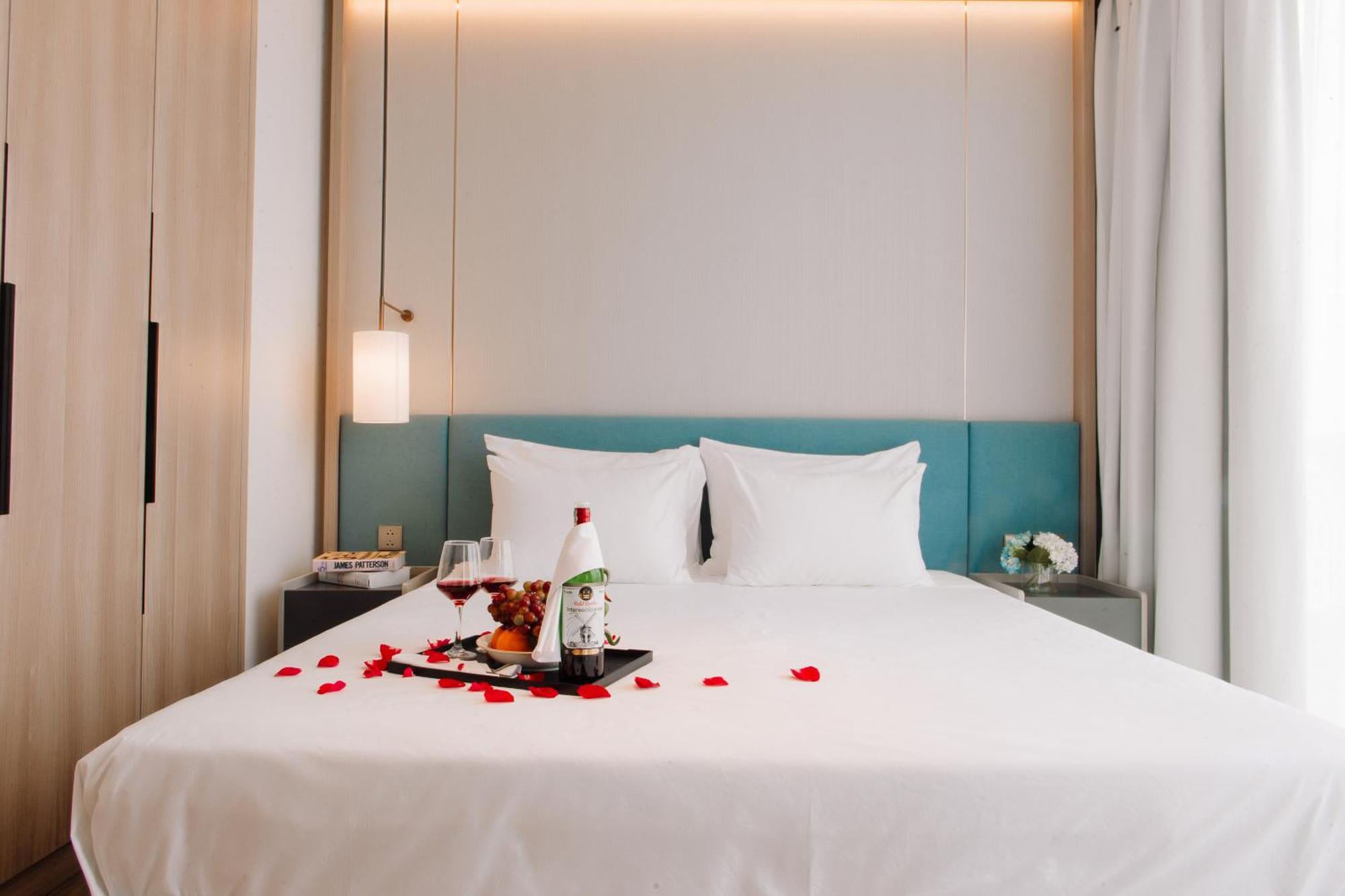 A La Carte Ha Long Apartment By The Beach 외부 사진